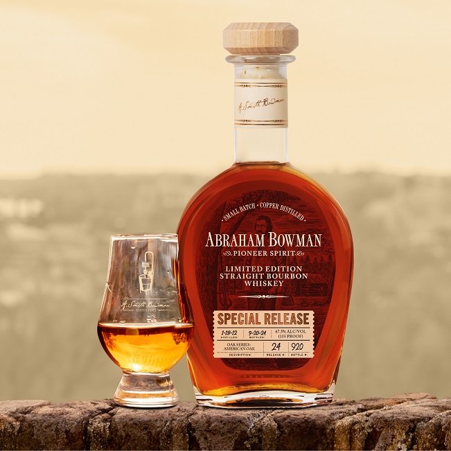 A. Smith Bowman Oak Series American Oak bottle and glass